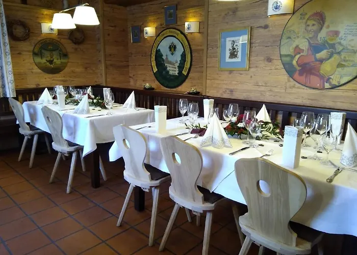 Schlosswirtschaft Moos * Moos (Bavaria)