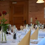 Schlosswirtschaft Moos Han/Misafirhane