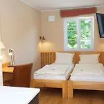 Schlosswirtschaft Moos Han/Misafirhane *