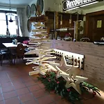 Schlosswirtschaft Moos Han/Misafirhane